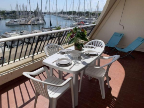 Port Camargue : Charmant T3 refait, 100m plage, piscine privée, parking, pour 4 pers. - FR-1-731-70